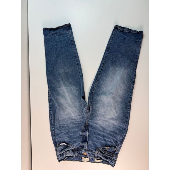 Levi's Low Pro Straight Jeans Medium Wash Distressed Knees Denim Size 32 - Picture 7 of 7